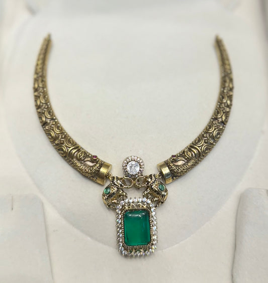 39682 Victorian Peacock kanthe with Moissanite Locket