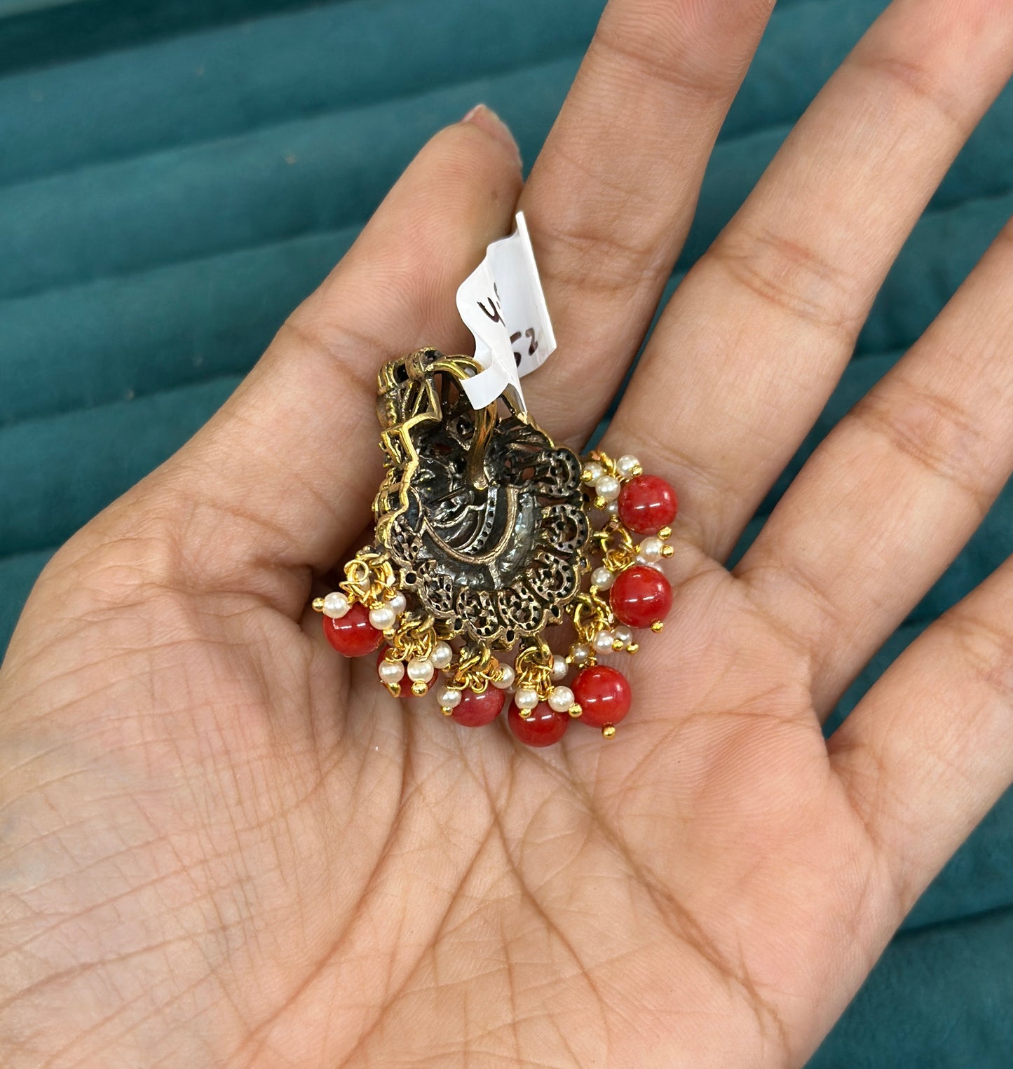 38252 Coral victorian locket
