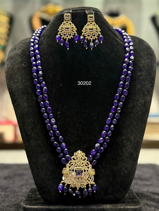 30202 Victorian beads Mala with Purple Monalisa Beads