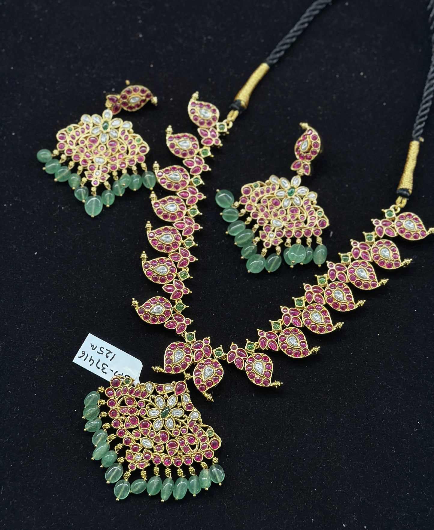 37416 Jadau 2 in 1 Short mango necklace