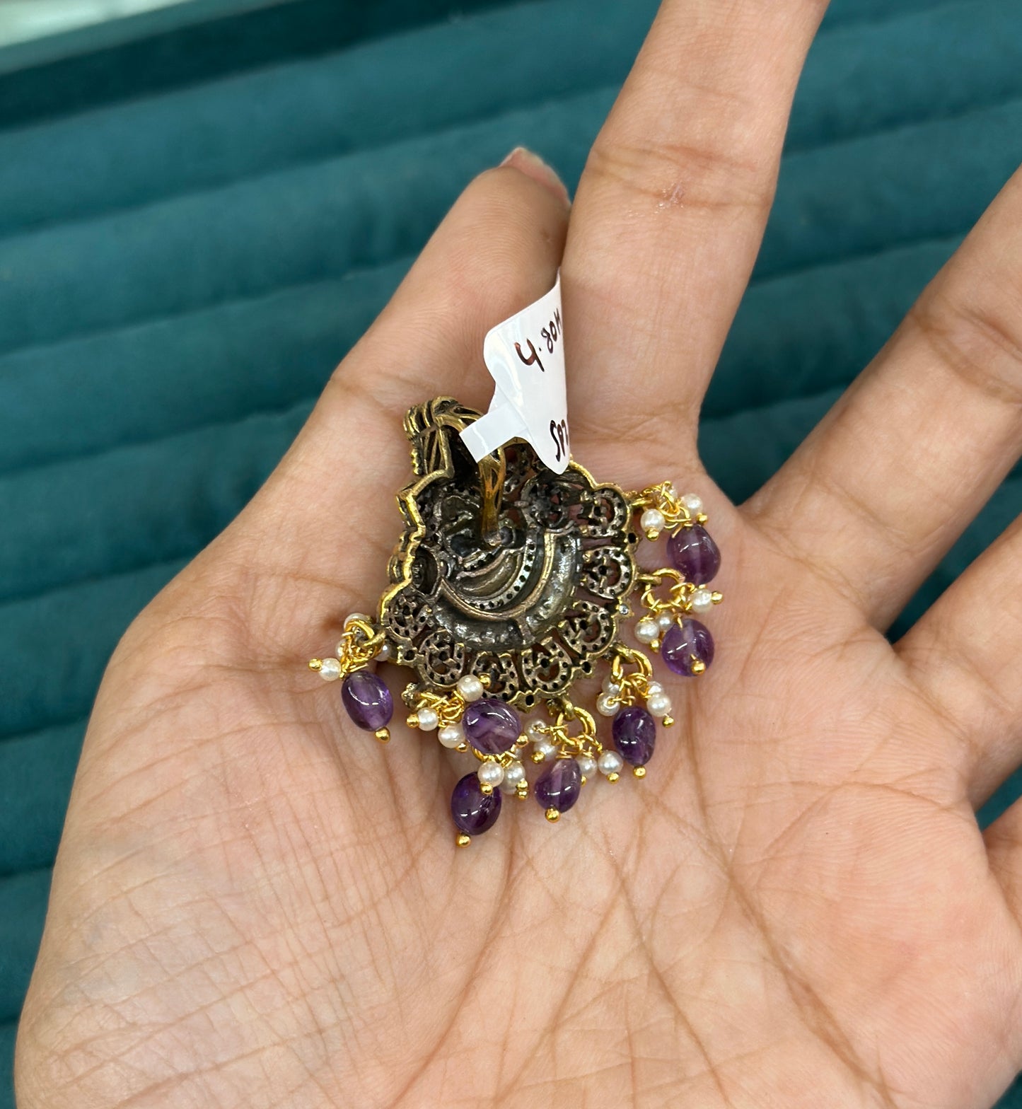 38251 Victorian locket