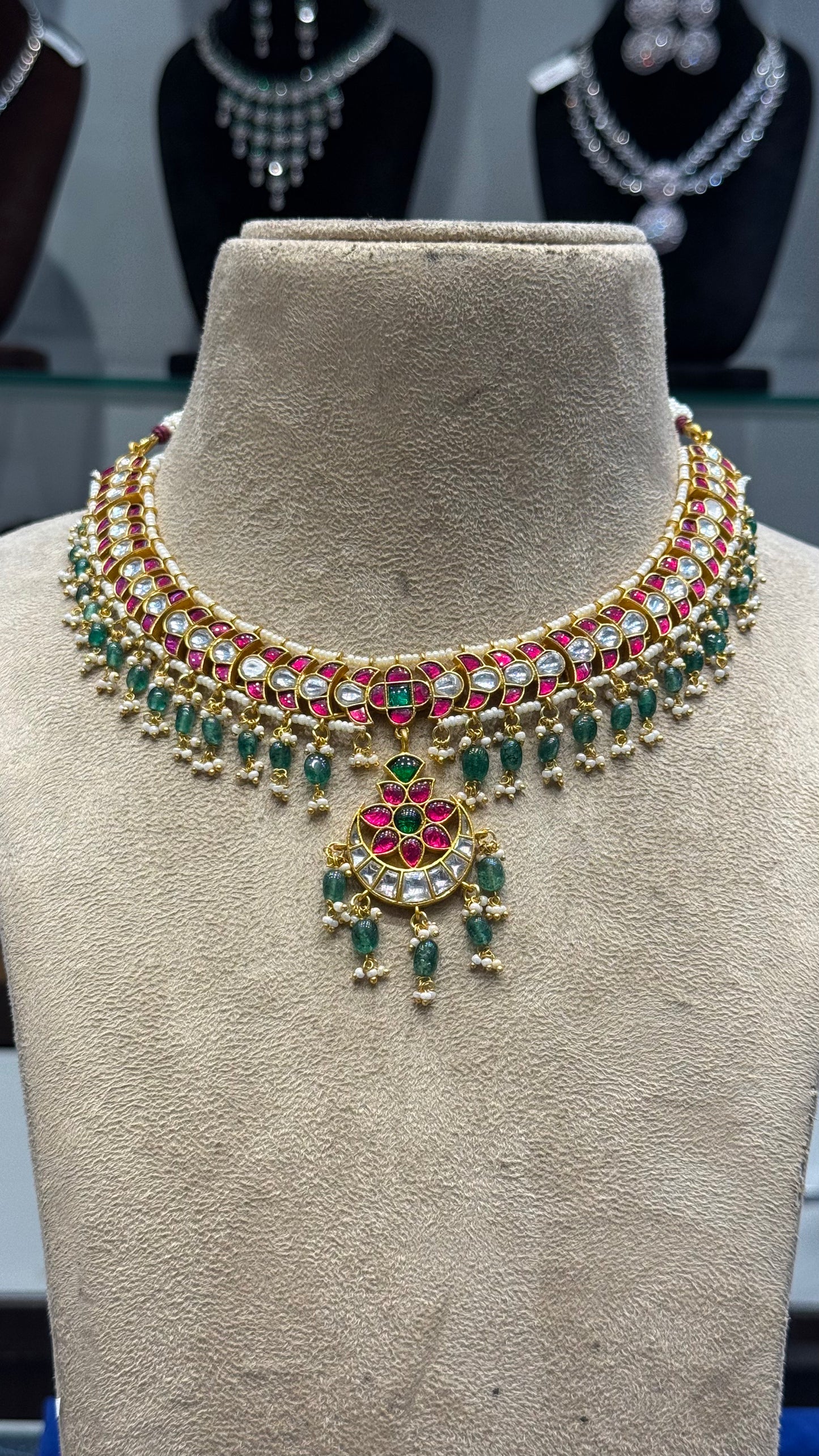 42313 Jadau Kundan short necklace with floral design and Russian strawberry beads