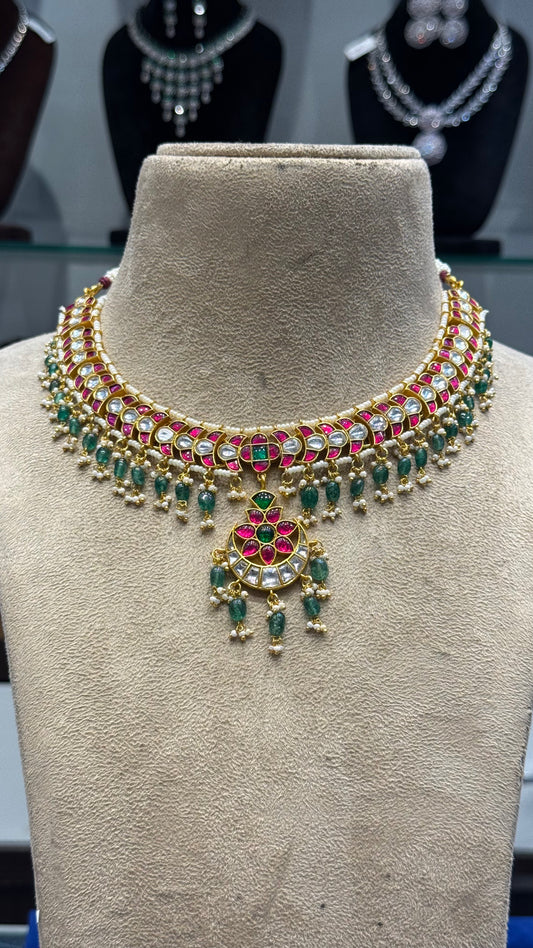42313 Jadau Kundan short necklace with floral design and Russian strawberry beads