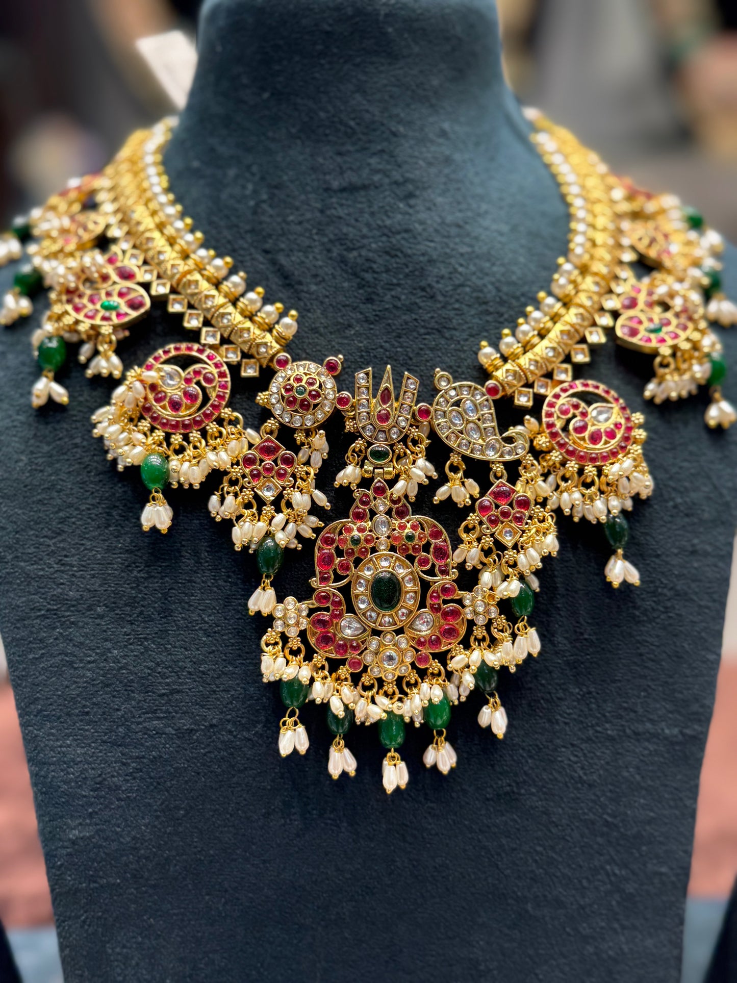 39781 / 40147 Nita Ambani Gutta Pusalu multi short