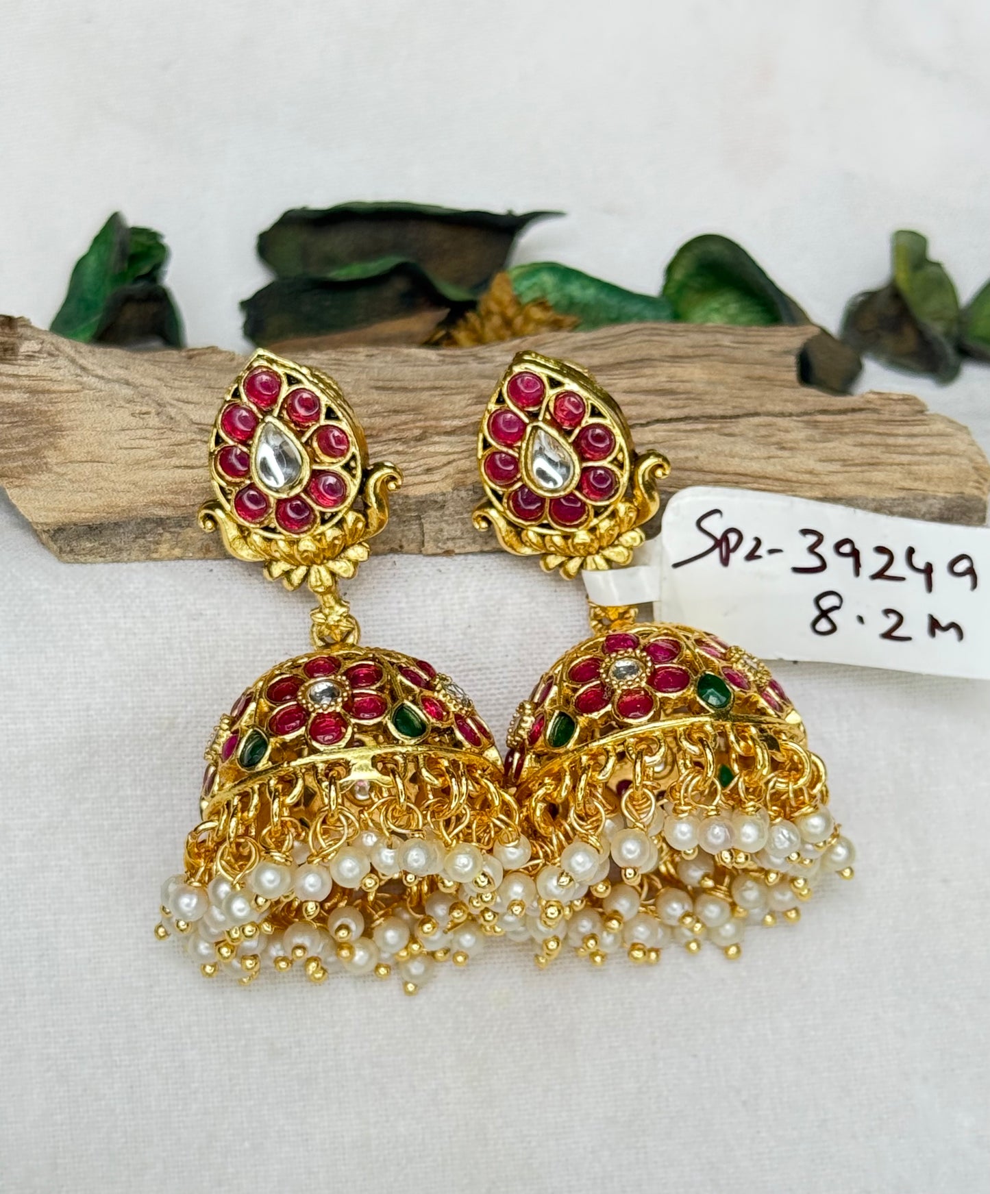 39249 Pota Stone Mango pattern jhumki with guttapusalu