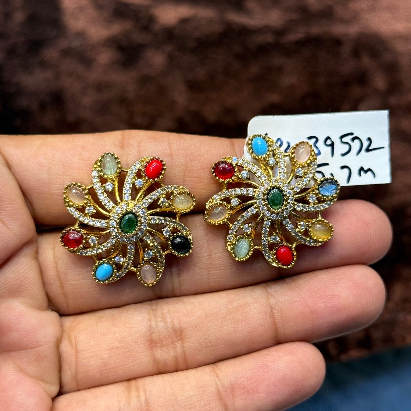 39572 navratra matte studs