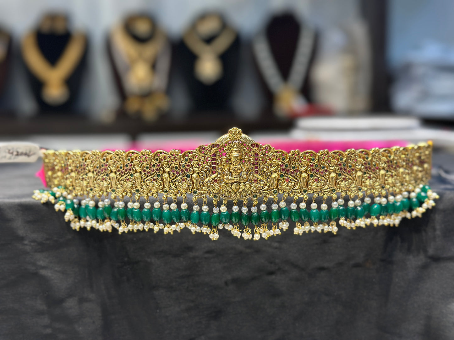 38055 Vadannam nakshi finsh