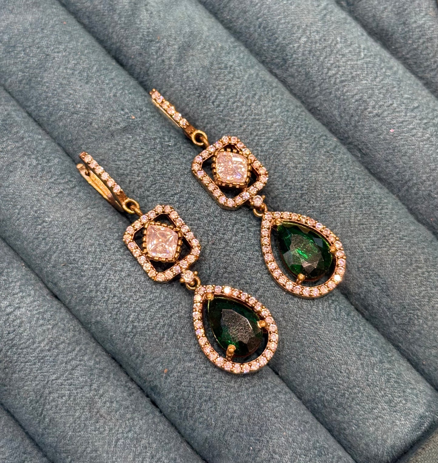 39232 Real Moissanite stone Victorian hangings