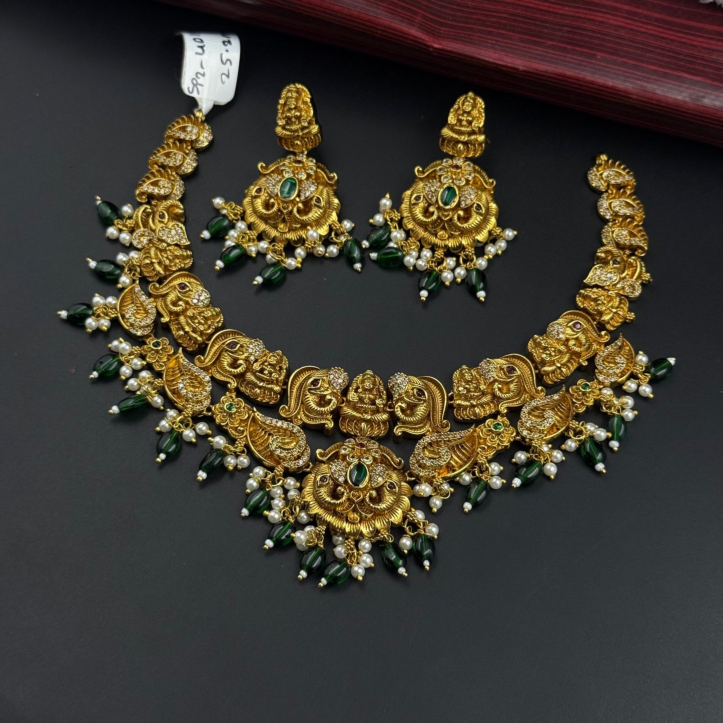 40157 Nakshi gold replica short necklace with earrings