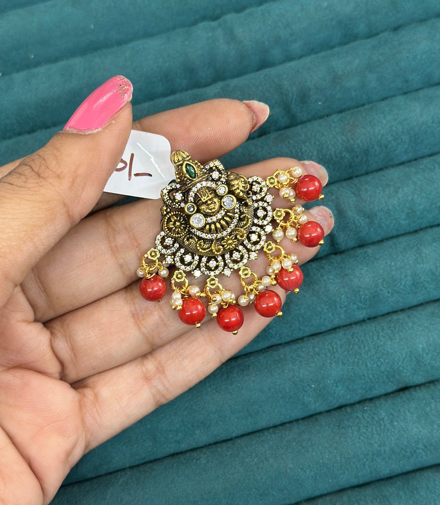 38252 Coral victorian locket