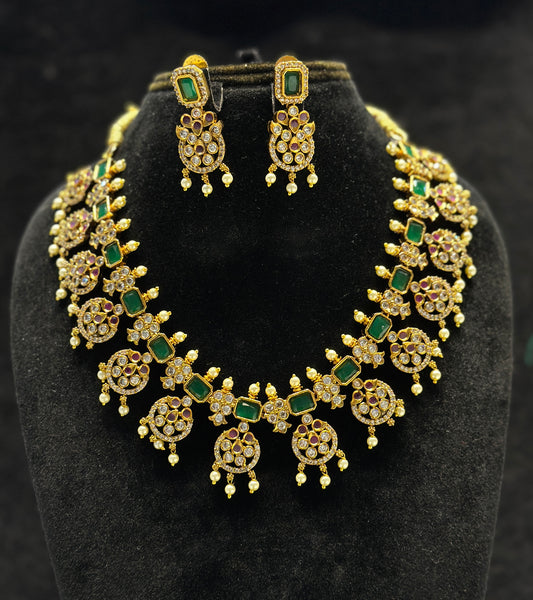 38454 Matte necklace