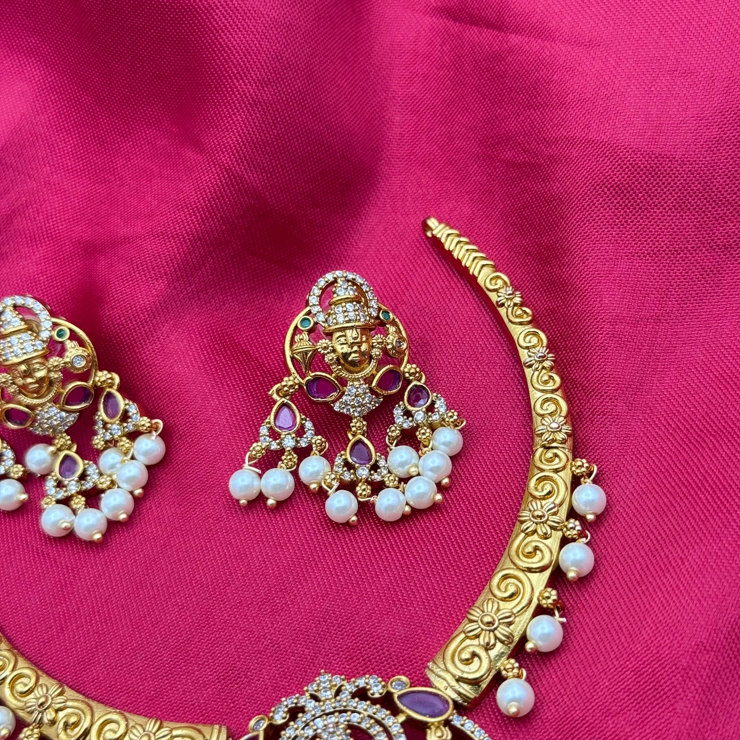 42494 Balaji design nakshi kanthe with earrings
