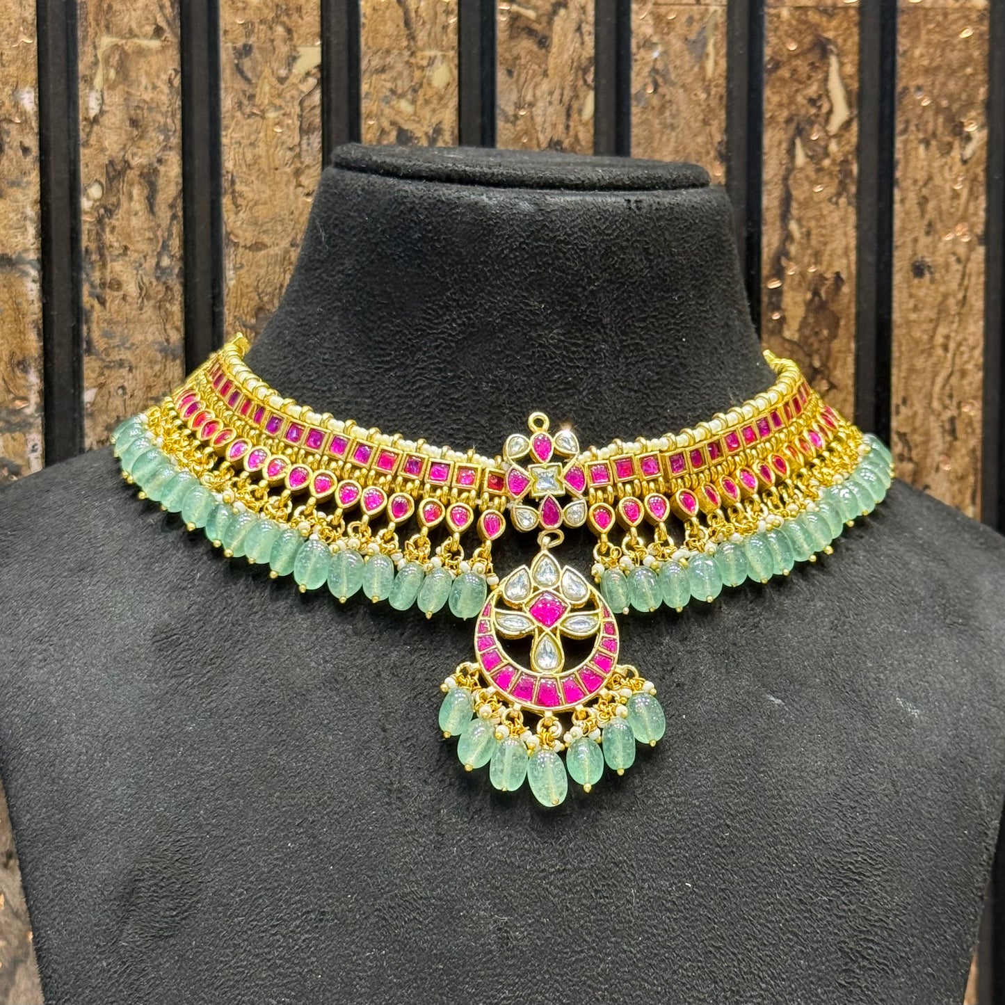 Fully flexible Jadau Necklace