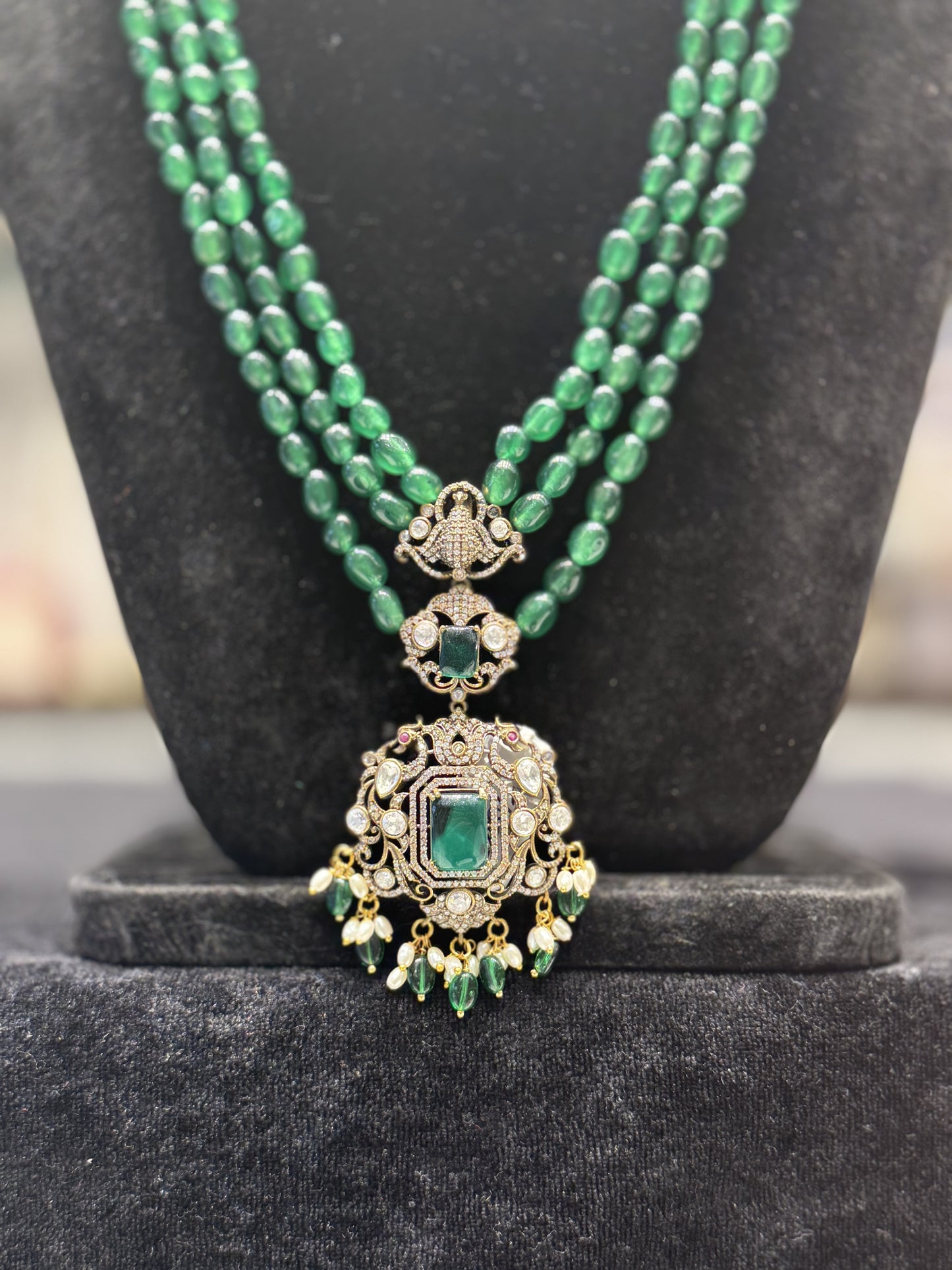 29200 Victorian Beads Mala with Green Monalisa Beads and Moissanite Stone Pendant