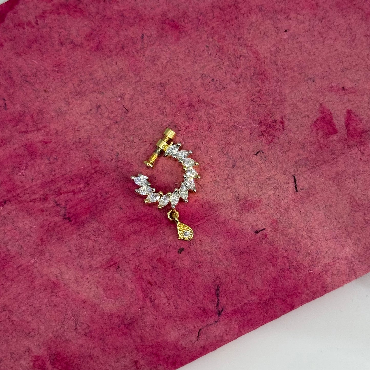 Diamond replica nose pin with drop