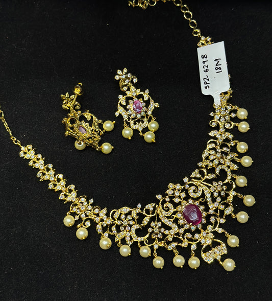 6298 Gold polish necklace with screwback earring