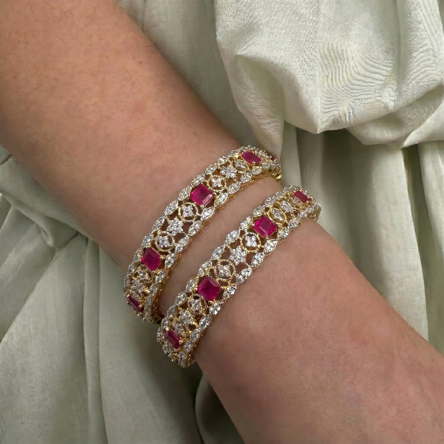 GJ/ Diamond Polish Bangle