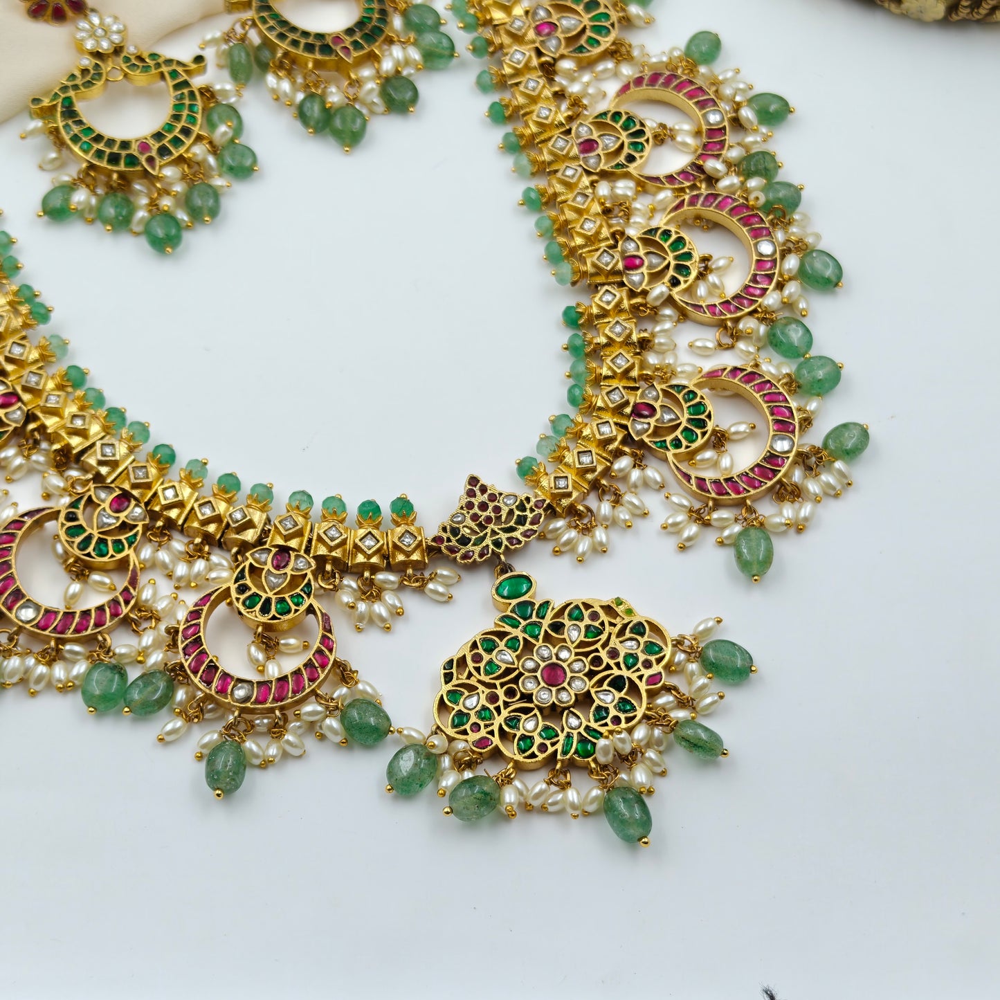 29681 / 29682 Jadau long necklace