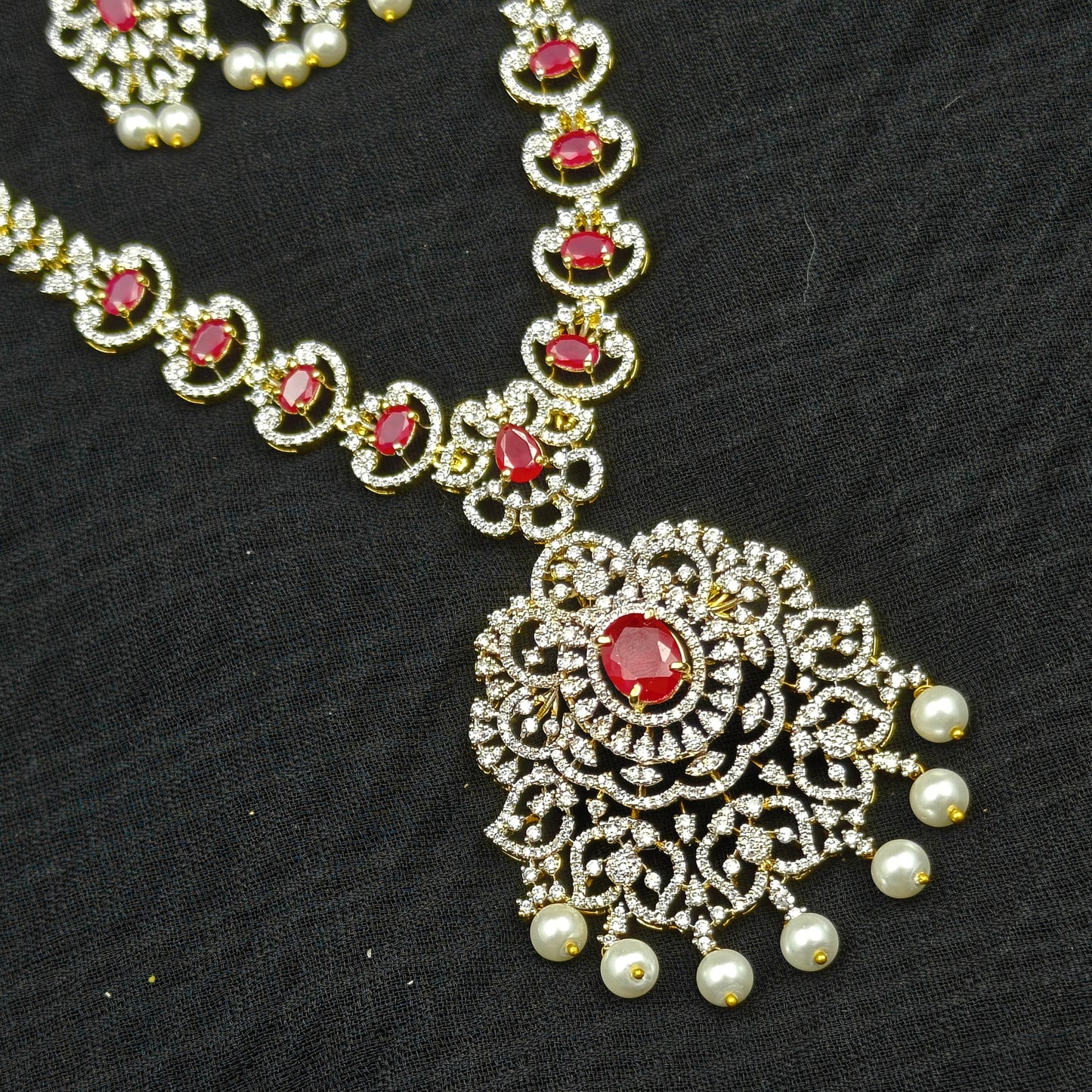 39618 Real diamond Look short necklace with detachable pendant