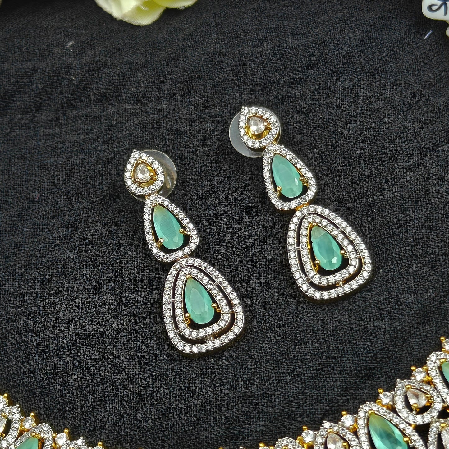 10033 Real diamond Look Mint/ light green stone necklace with hangings