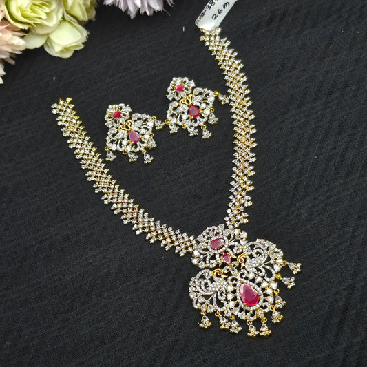 38555 Gj short necklace with screwback earrings