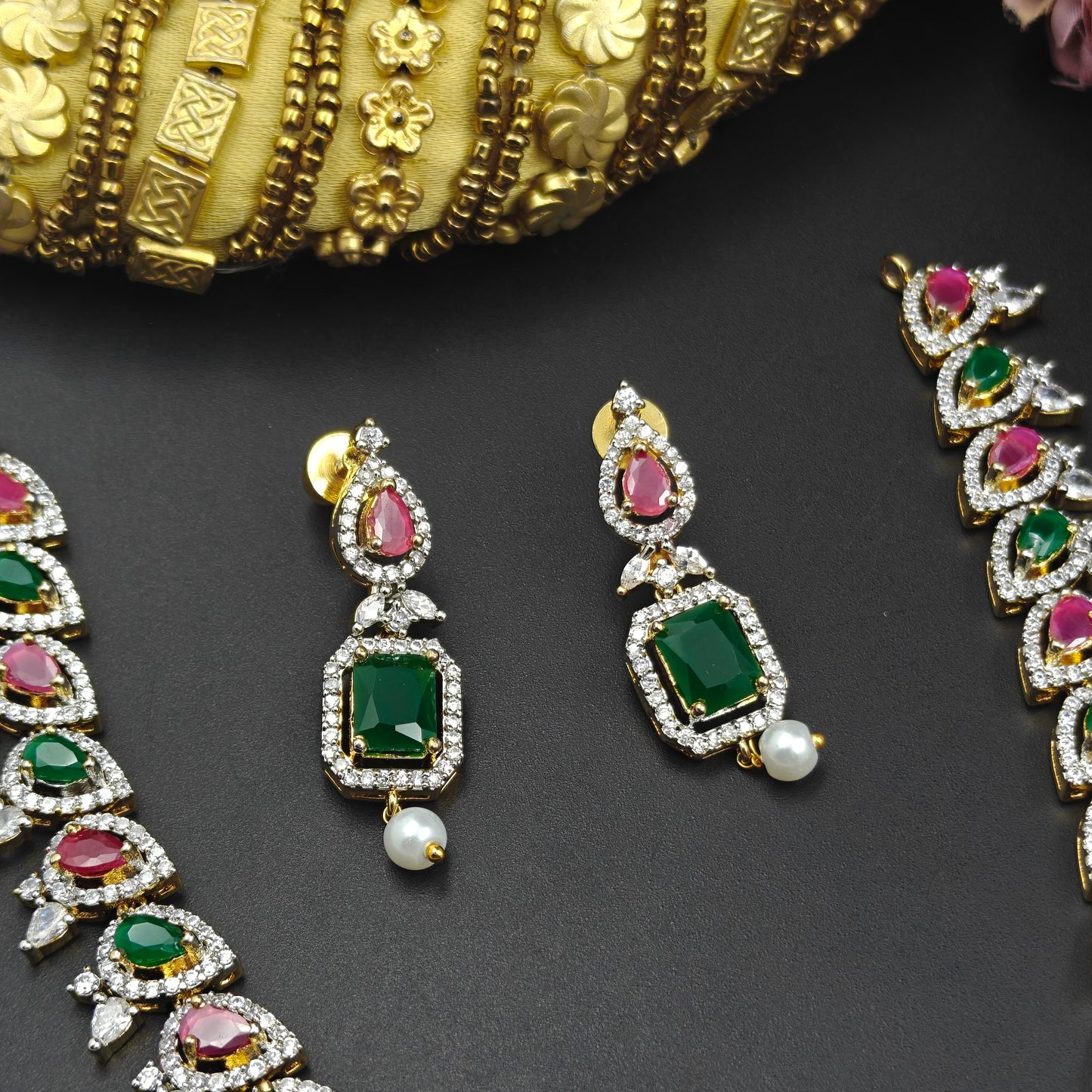 405 Diamond look multicolor simple necklace