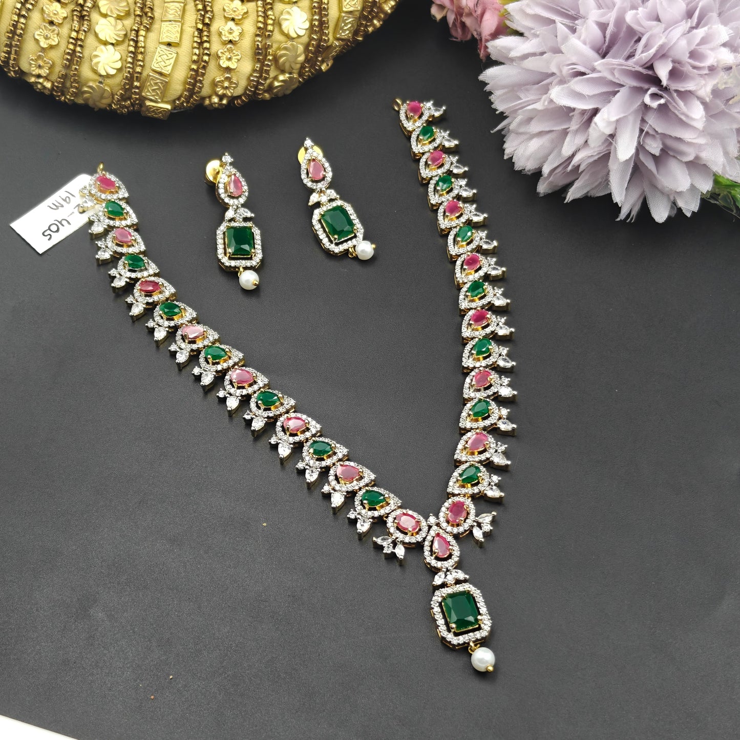 405 Diamond look multicolor simple necklace