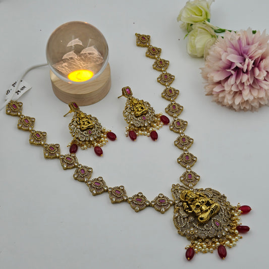 29522 / 29523 Victorian laxmi long necklace