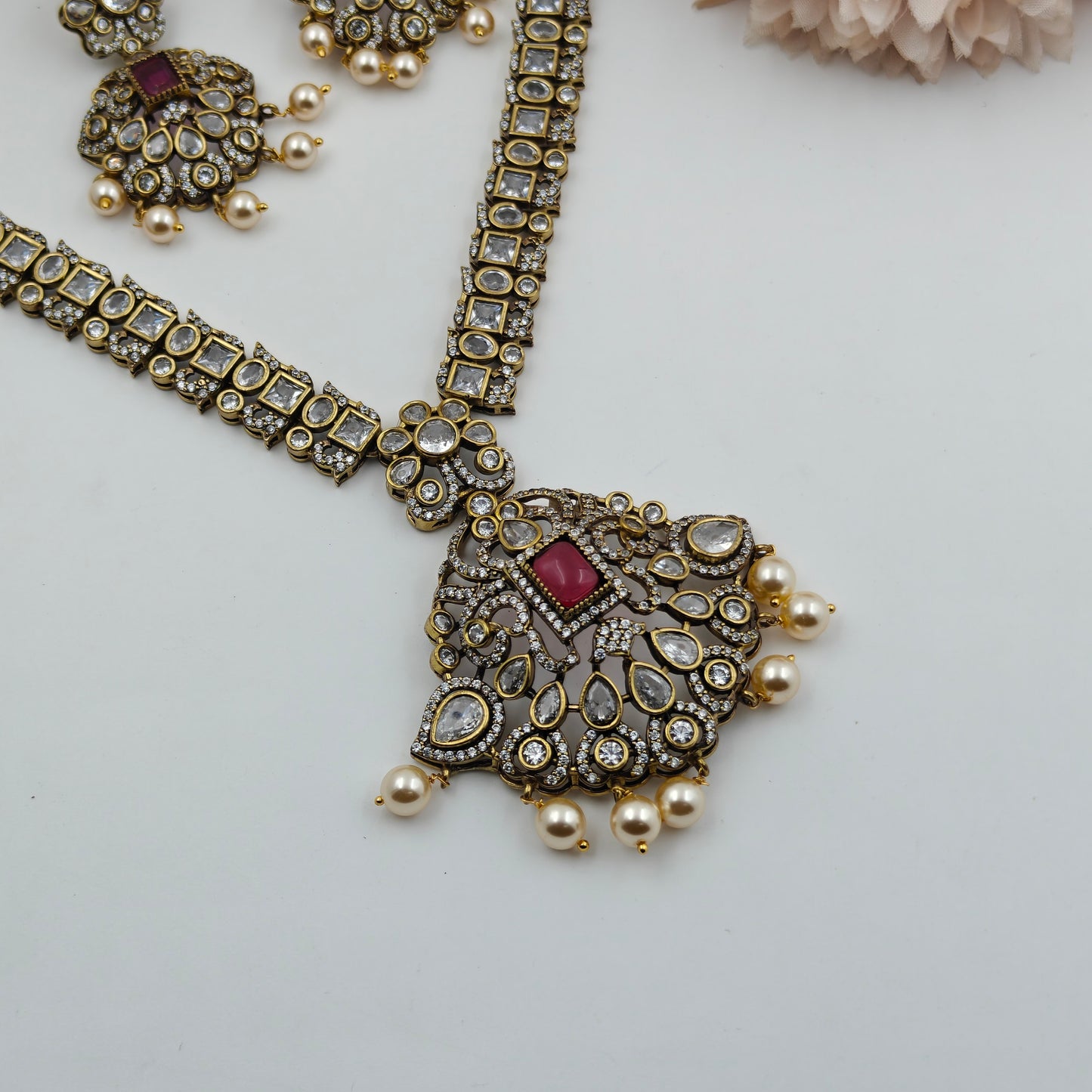 Victorian red stone necklace