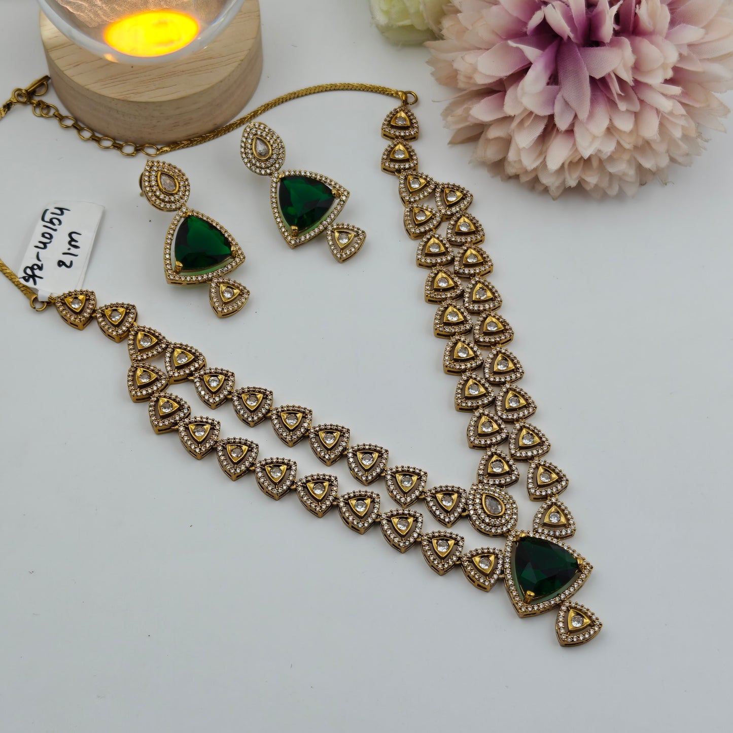 2 layer Victorian mehendi polish necklace with green stone