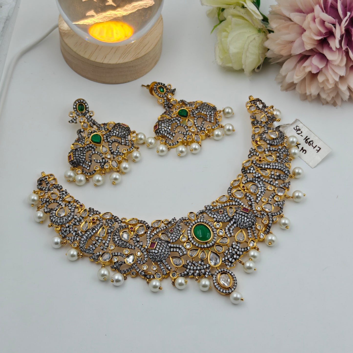 16647 Victorian elephant pattern necklace