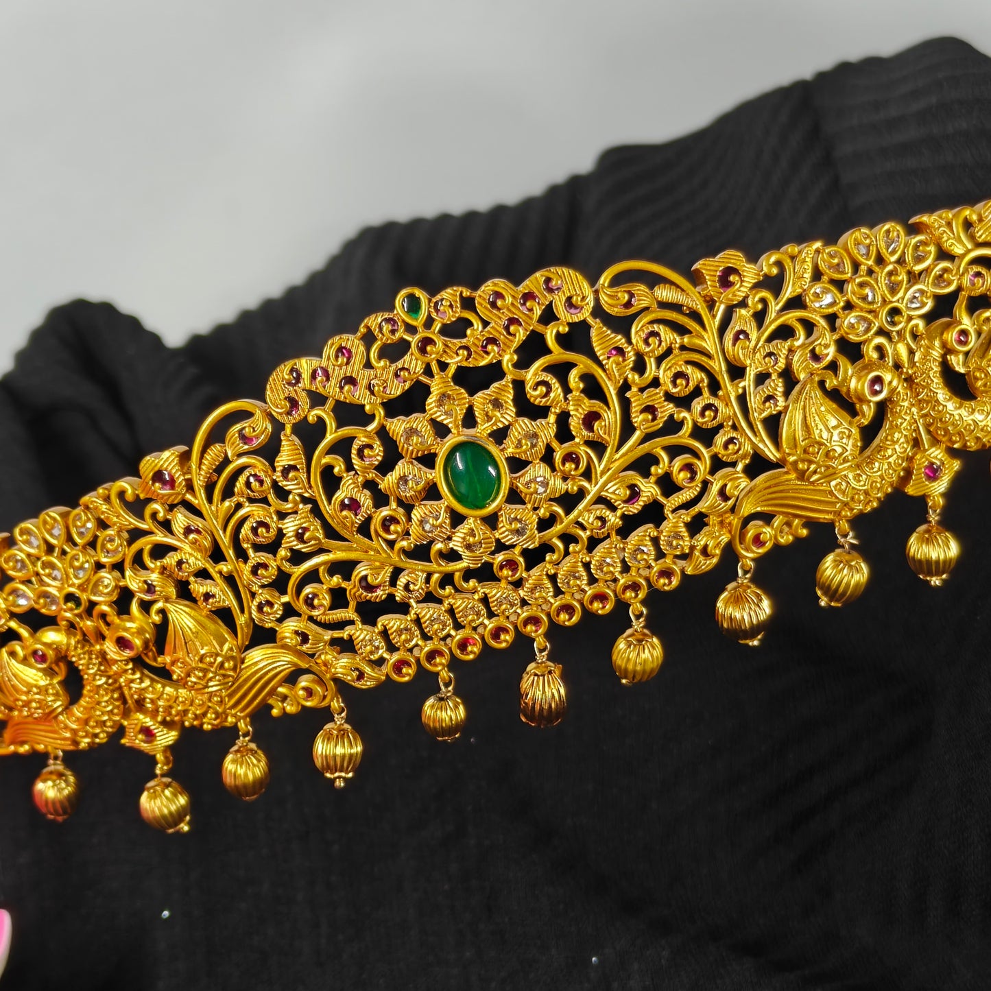 40107 Matte Double Peacock Vaddanam Green