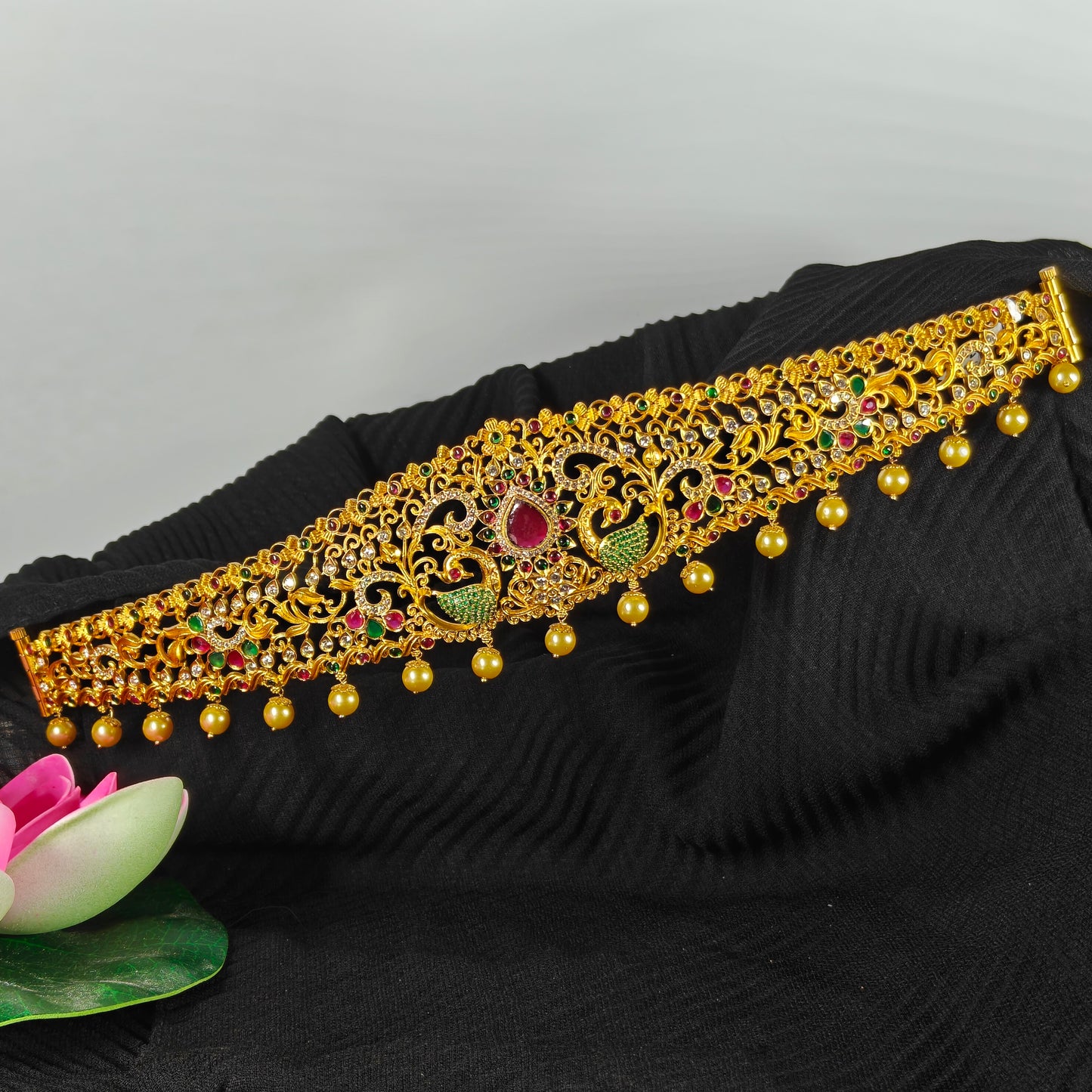 40097 Matte Double Peacock Multi Colour Vaddanam