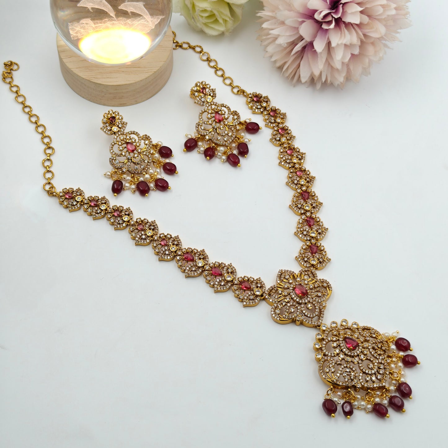 Victorian red stone short necklace