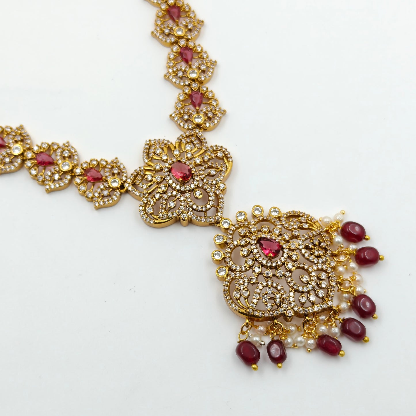 Victorian red stone short necklace