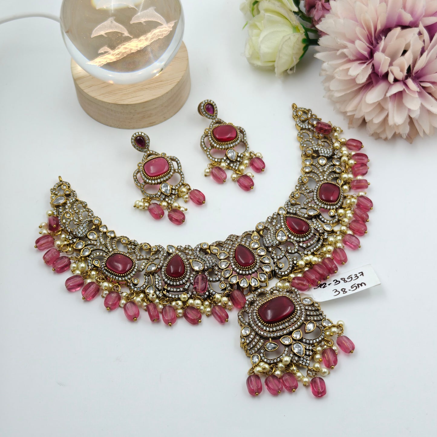Victorian red short necklace