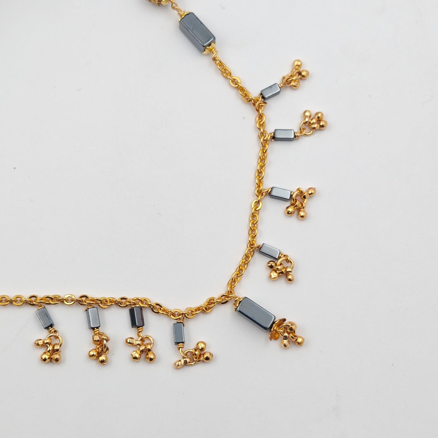 40389: 1 Line Black Beads Fancy Chain