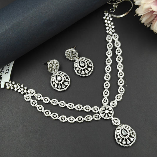 38867 Platinum Necklace Set White