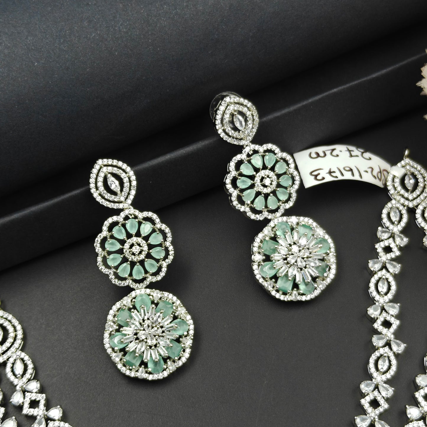 16173 2 layers Platinum necklace with maangtika