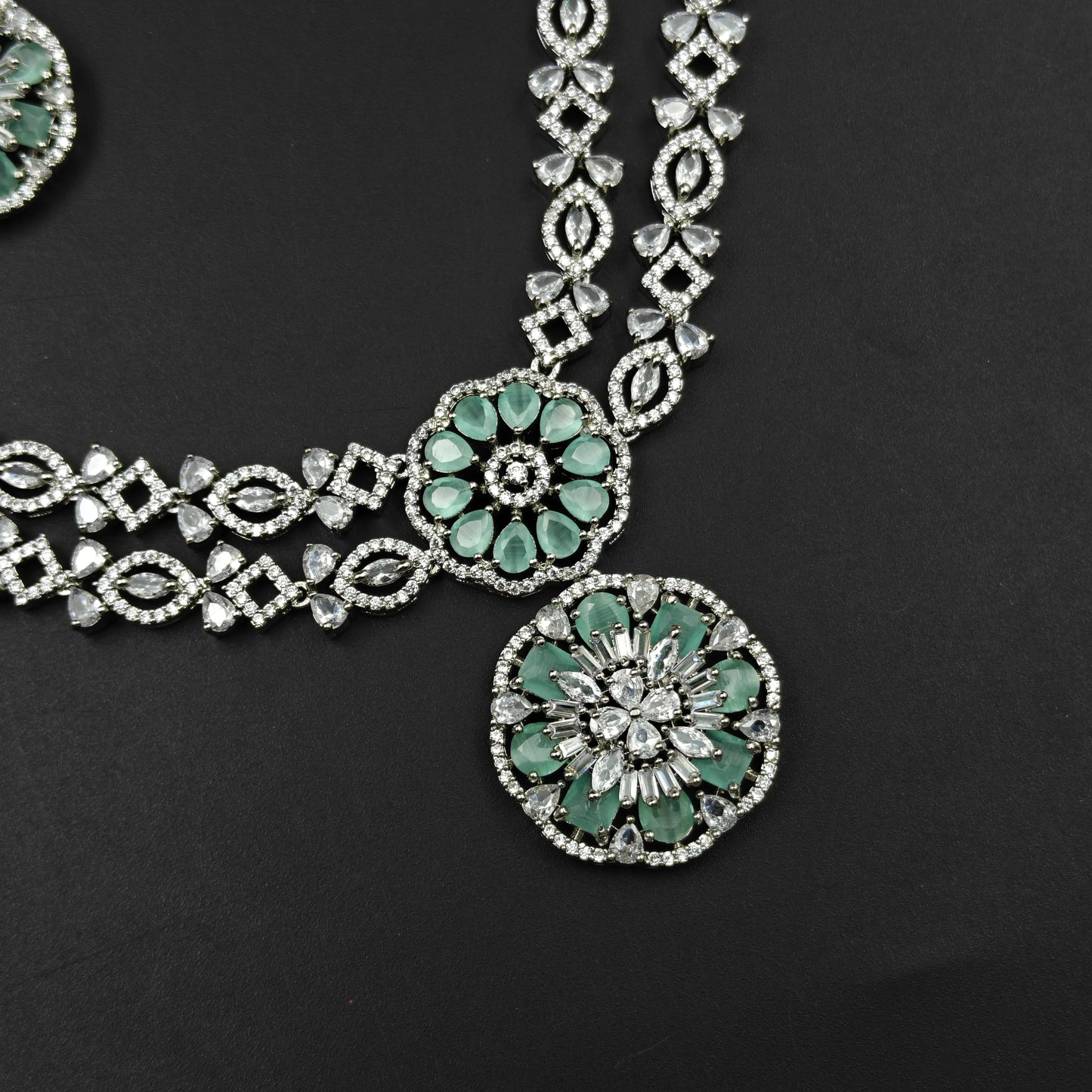 16173 2 layers Platinum necklace with maangtika