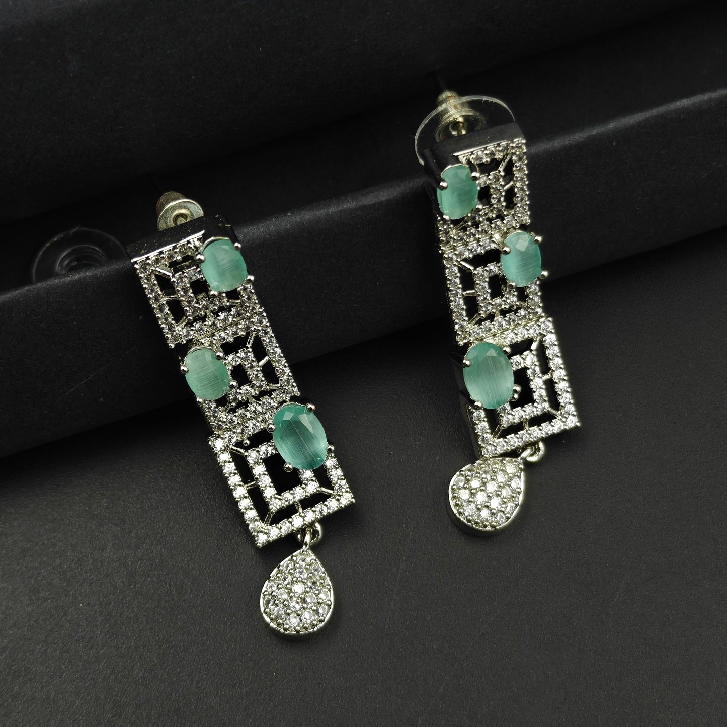 16294/ 16292 Platinum necklace