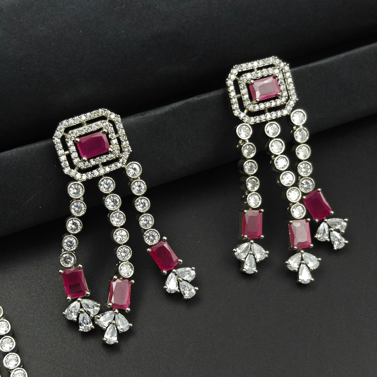 27995 Platinum Necklace Set Rani Pink