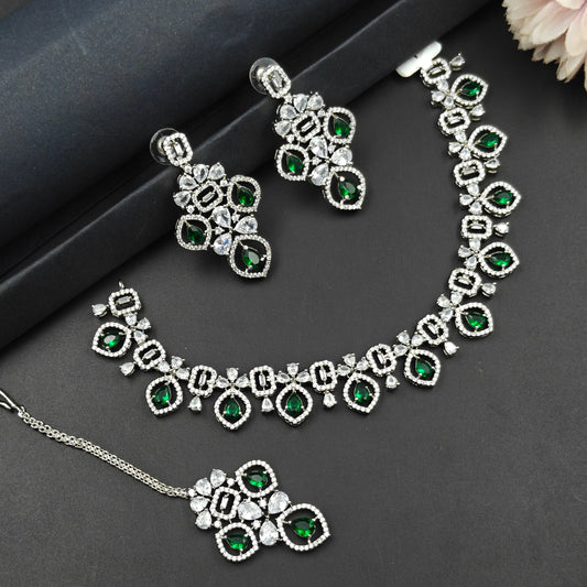 15657 /15658 Platinum Single Line Short Green