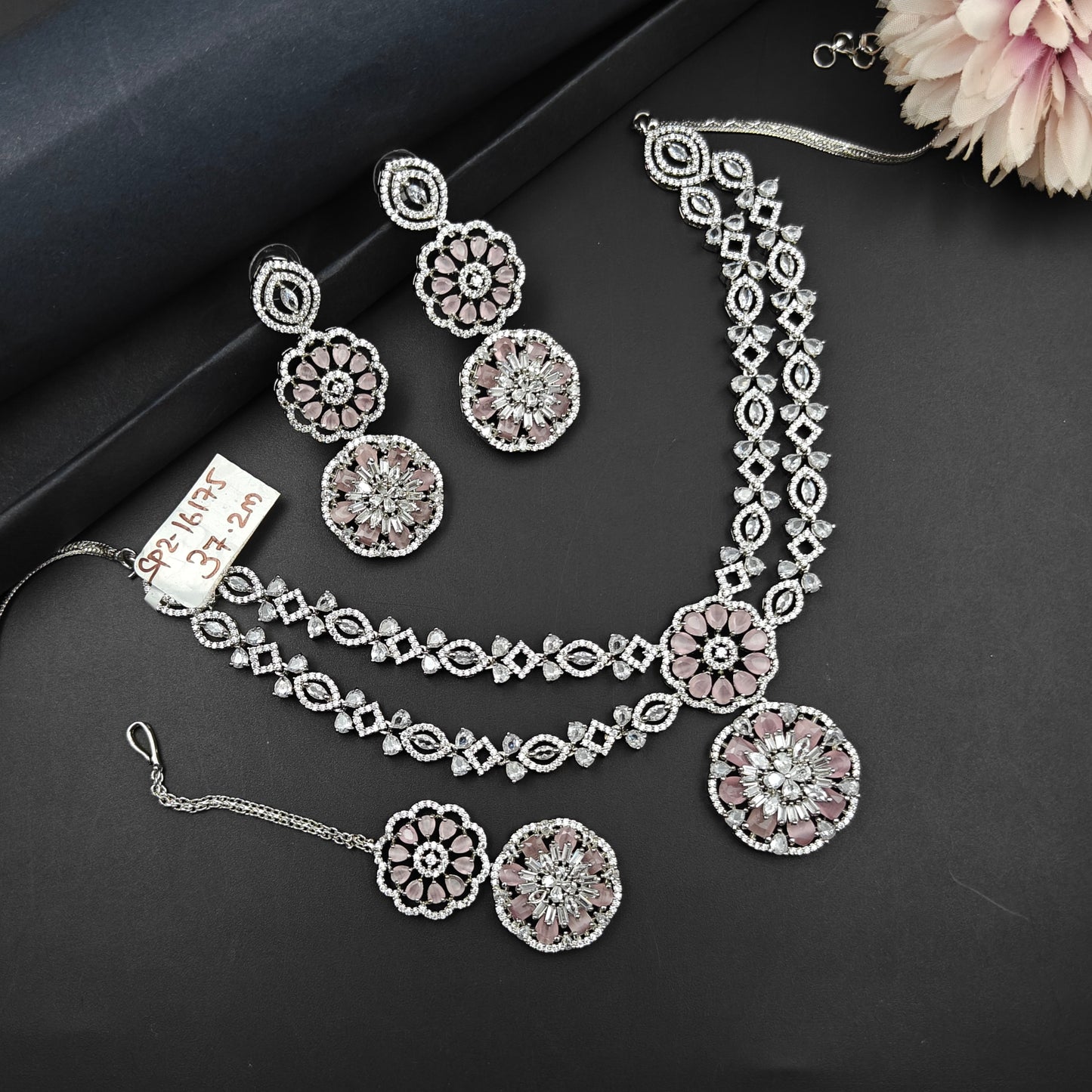 16175 Platinum necklace