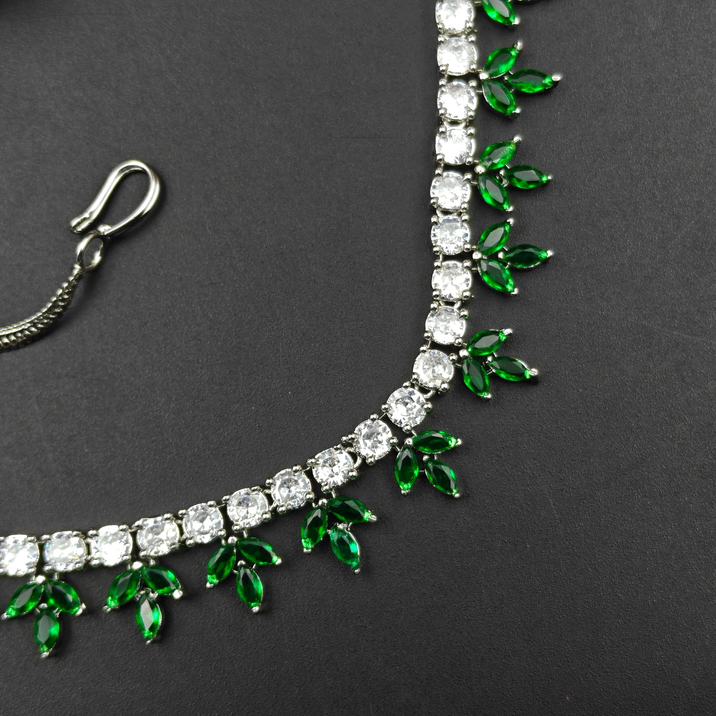 8966 Platinum AD Colour Stone Set