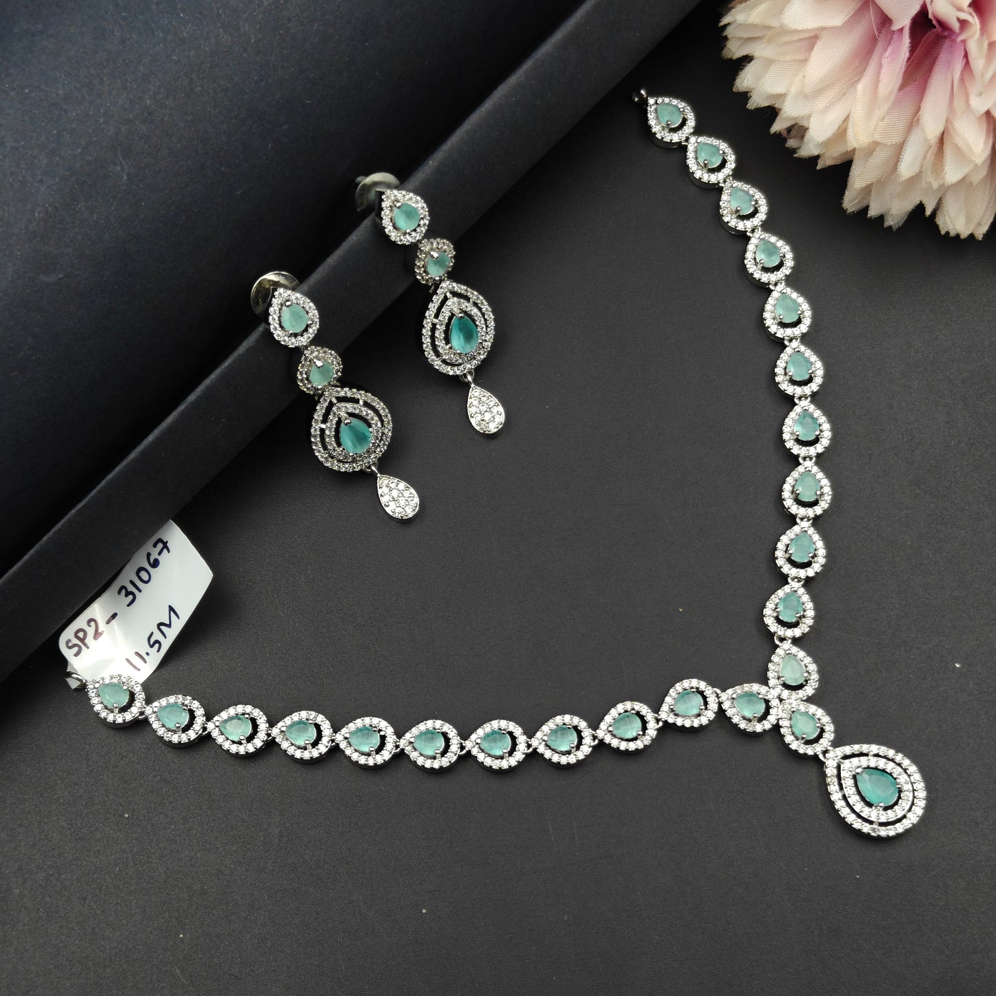 31067 Platinum Drop Necklace Mint Green