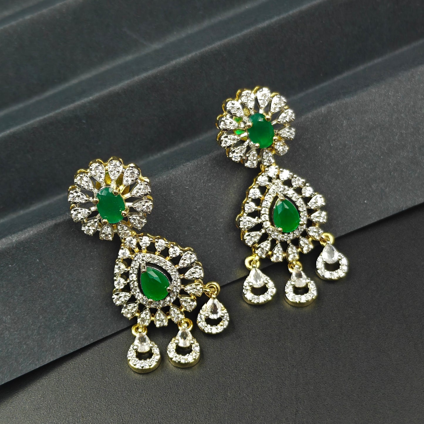 40485 GJ 3 Layers Neckset Green