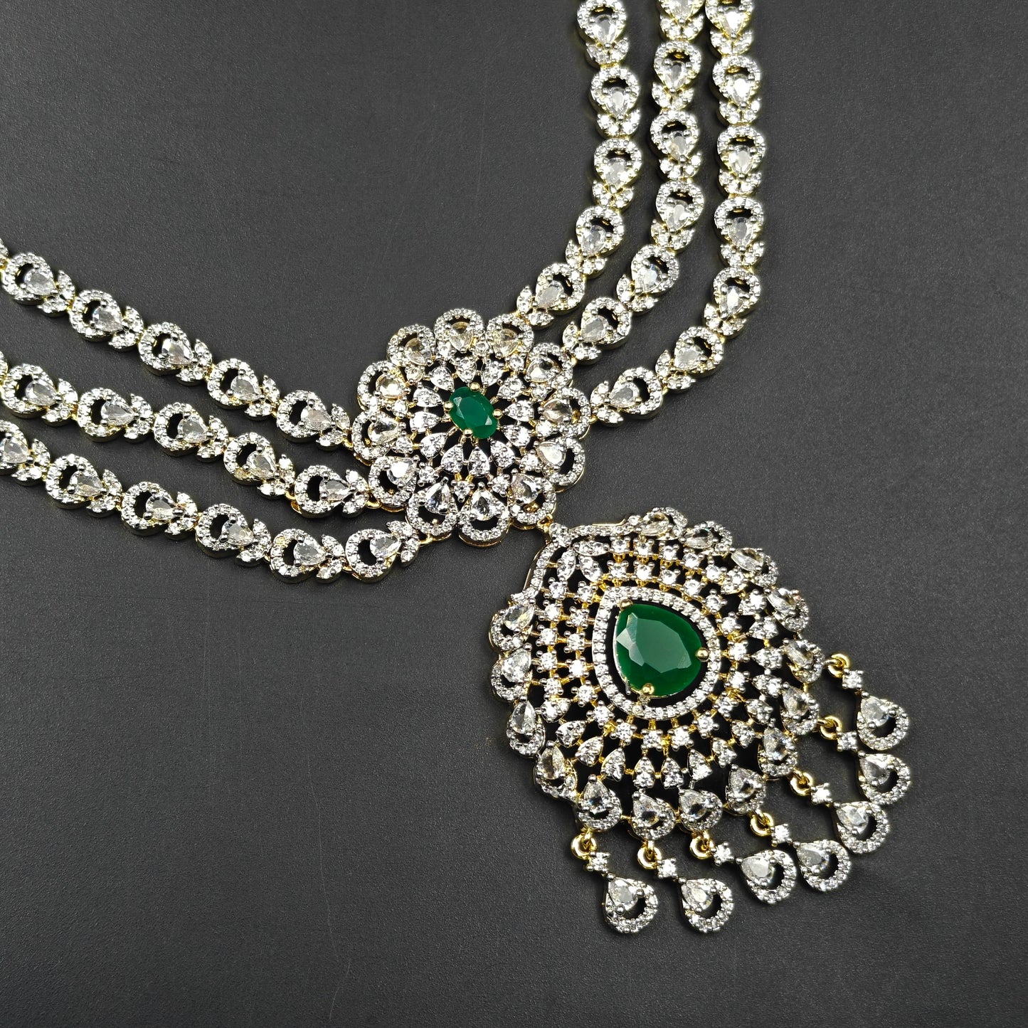 40485 GJ 3 Layers Neckset Green