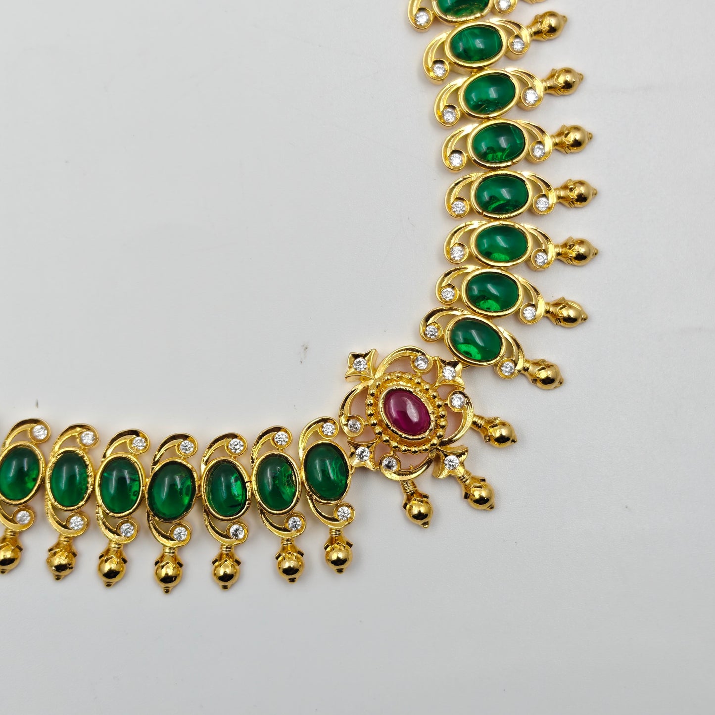 35625 GP Pota Stone Necklace Green