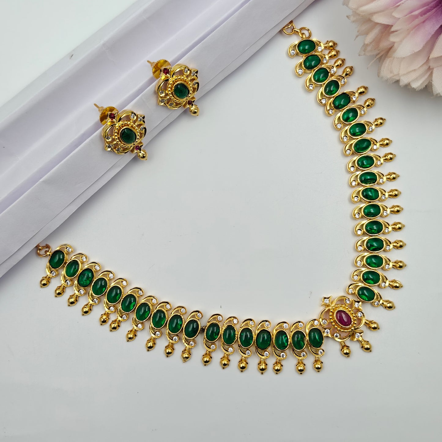35625 GP Pota Stone Necklace Green